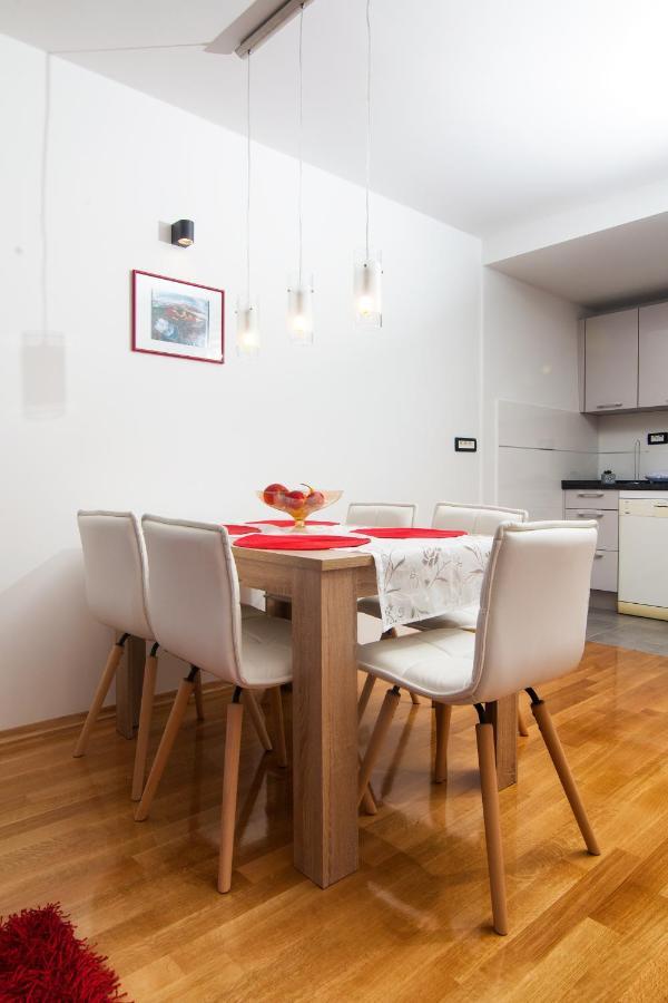 Apartment Zoi Split Bagian luar foto